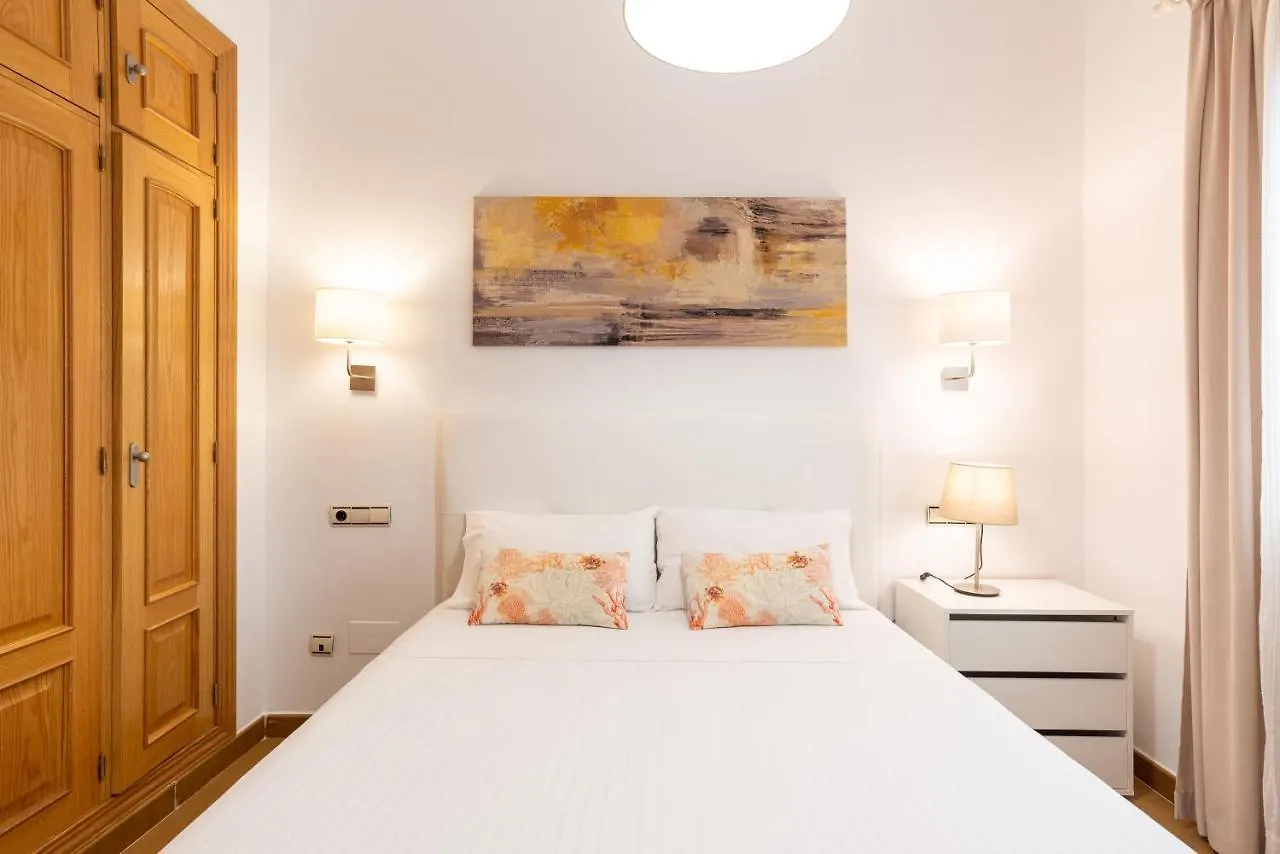 Dobo Malaga Puerto Apartment 0*,